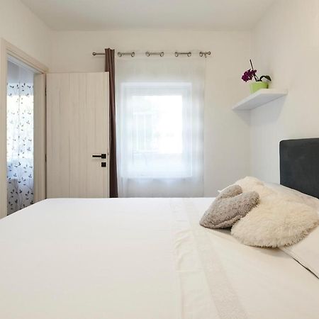 Apartment Josip Ciovo Trogir Exteriör bild