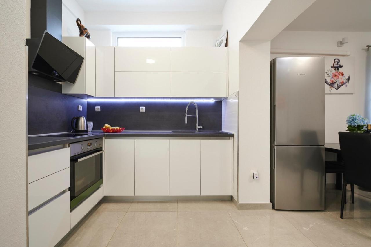 Apartment Josip Ciovo Trogir Exteriör bild